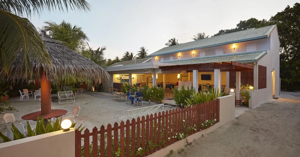 10-best-guest-houses-maldives
